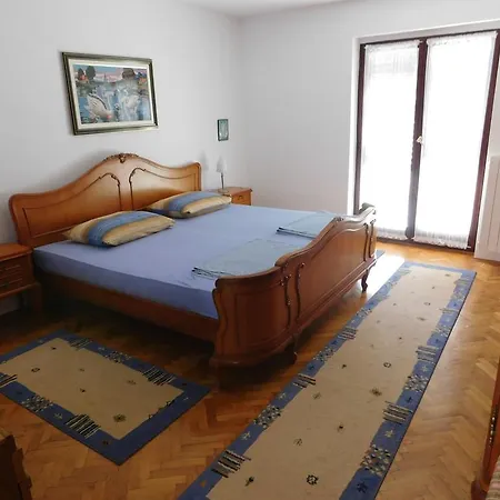 Apartments Blazevic Pula Exterior photo