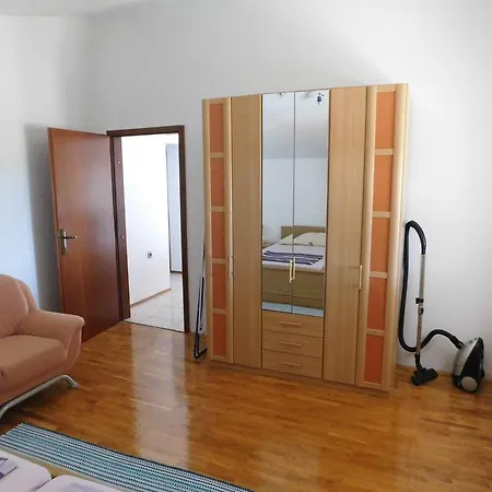 Apartments Blazevic Pula Exterior photo